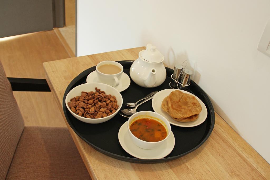 Oyo 1822 Hotel Ambassador 德拉敦 外观 照片