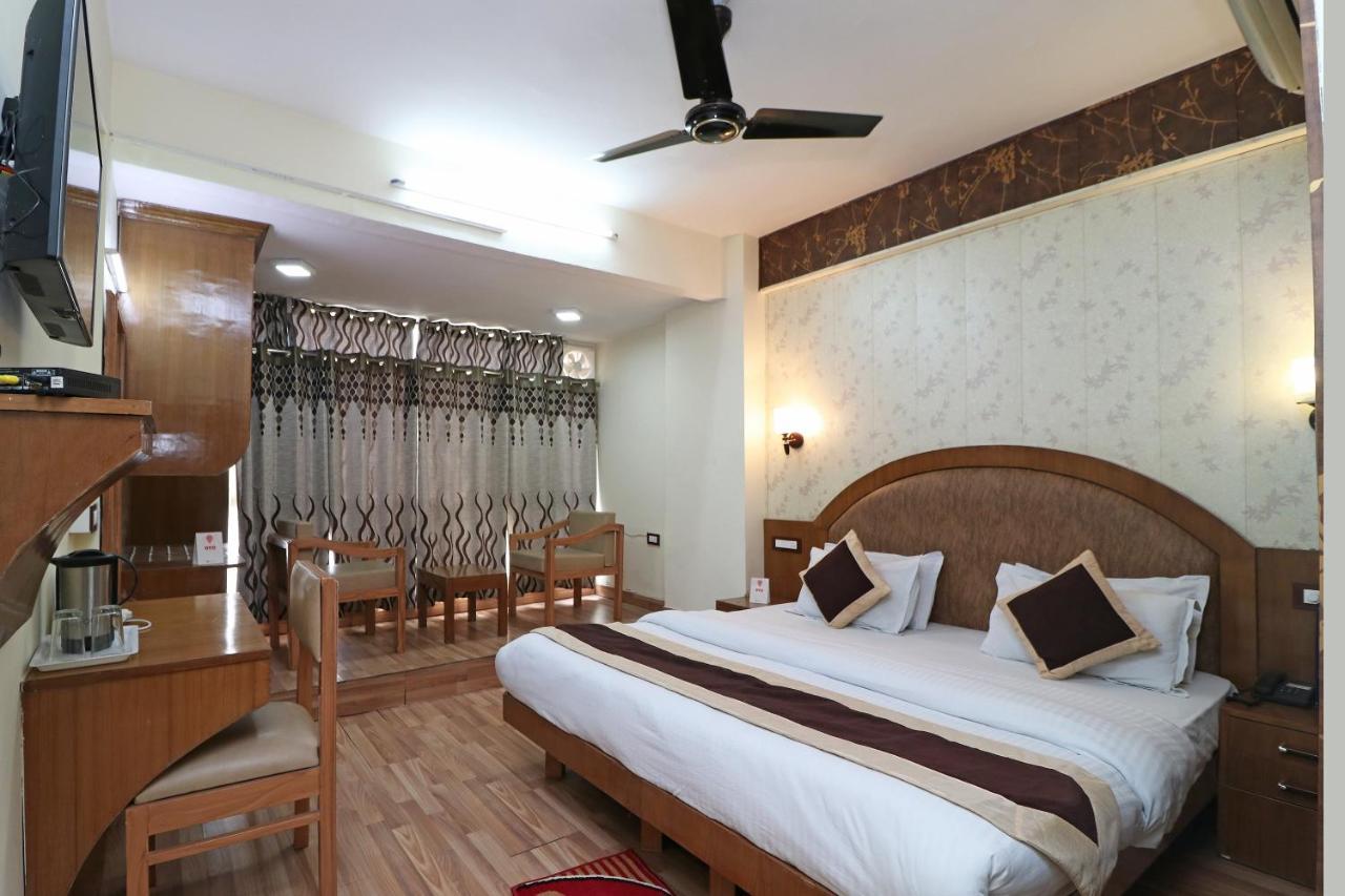 Oyo 1822 Hotel Ambassador 德拉敦 外观 照片