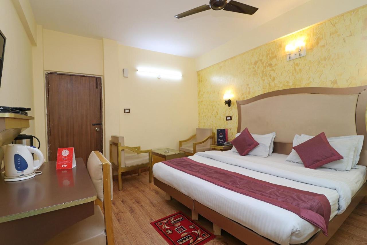 Oyo 1822 Hotel Ambassador 德拉敦 外观 照片