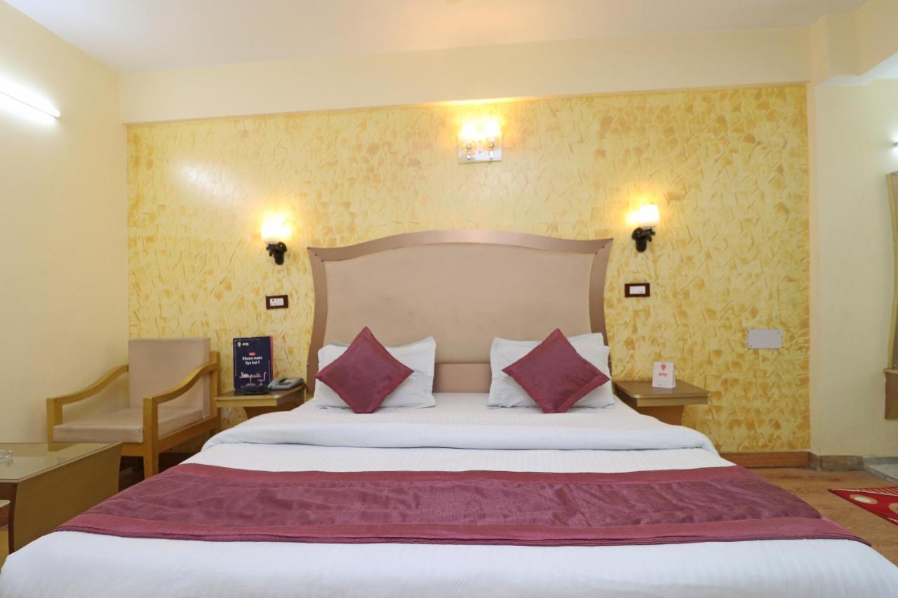 Oyo 1822 Hotel Ambassador 德拉敦 外观 照片