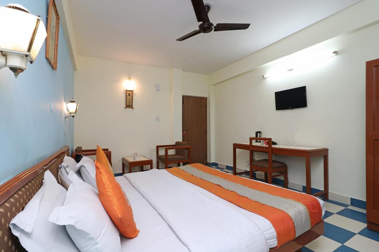 Oyo 1822 Hotel Ambassador 德拉敦 外观 照片