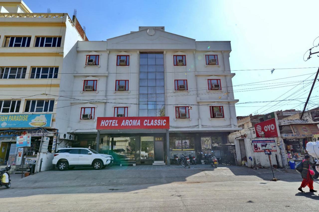 Oyo 1822 Hotel Ambassador 德拉敦 外观 照片